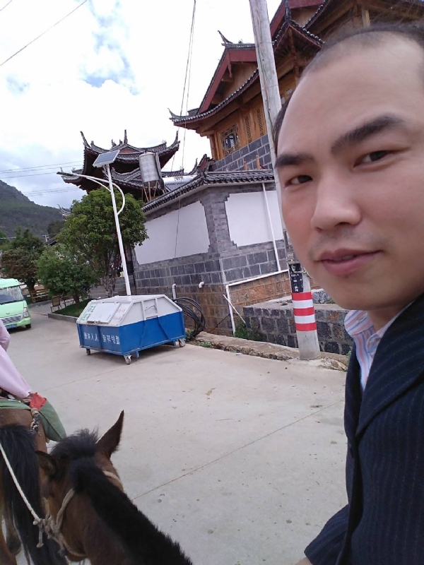 当代军人的第一张照片--合肥相亲服务中心