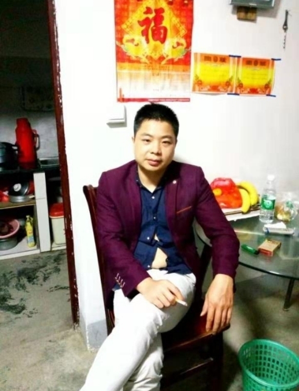 蓝色的微笑的第一张照片--合肥相亲服务中心