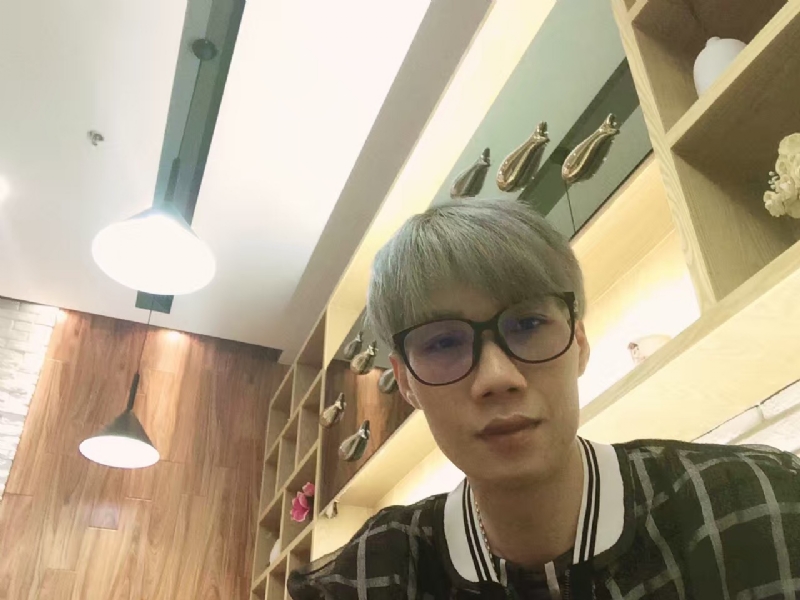 黄峰的第一张照片--合肥相亲服务中心