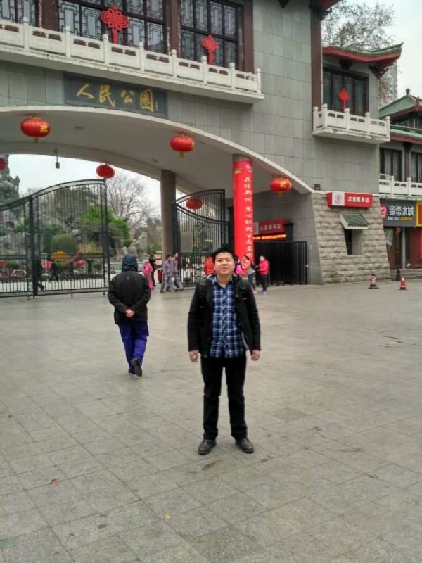 在奋斗的第一张照片--合肥相亲服务中心