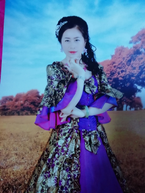 清水芙蓉的第一张照片--合肥相亲服务中心