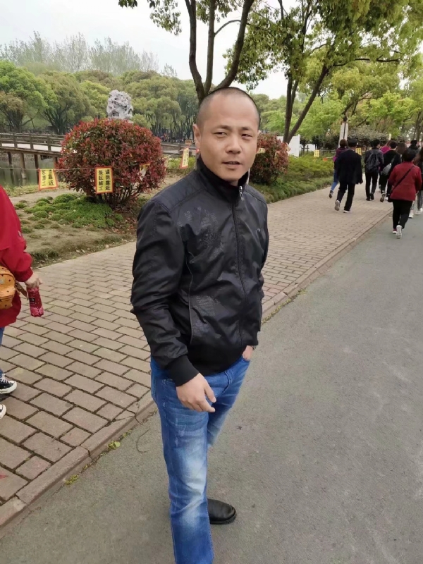 傻子的第一张照片--合肥相亲服务中心