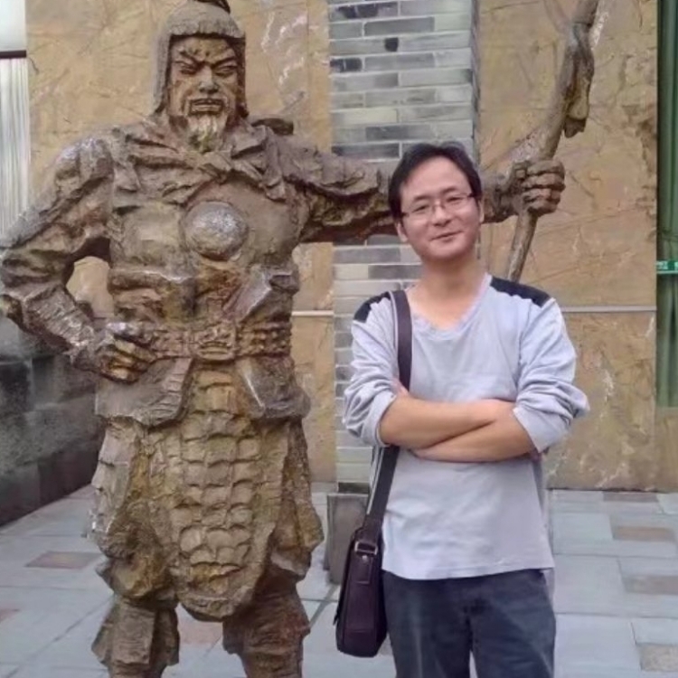 孤狼的第三张照片--合肥相亲服务中心