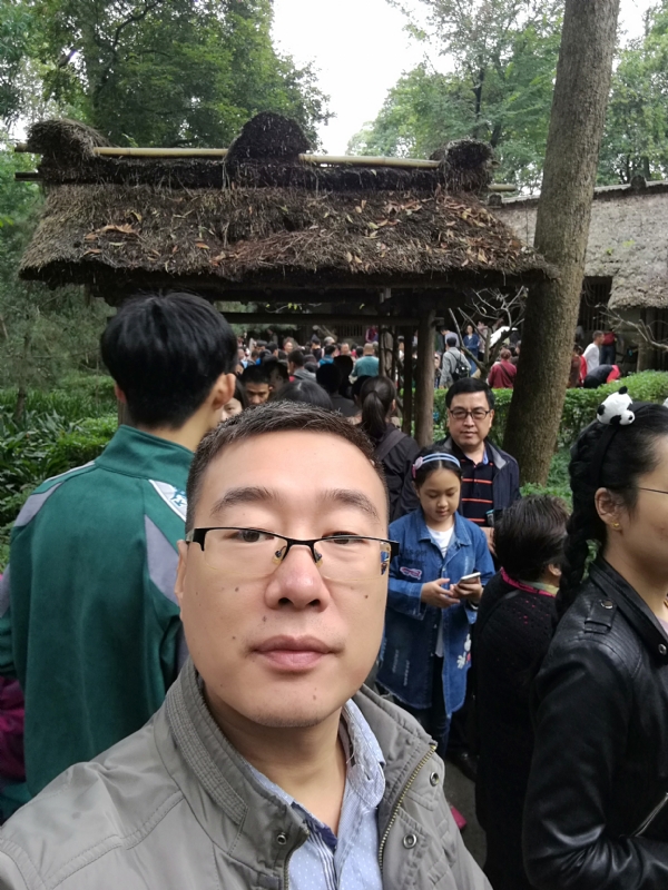 撑起一片天的第一张照片--合肥相亲服务中心