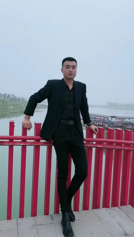 Albert的第一张照片--合肥相亲服务中心