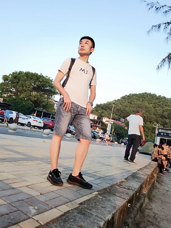 俊皓的第一张照片--合肥相亲服务中心