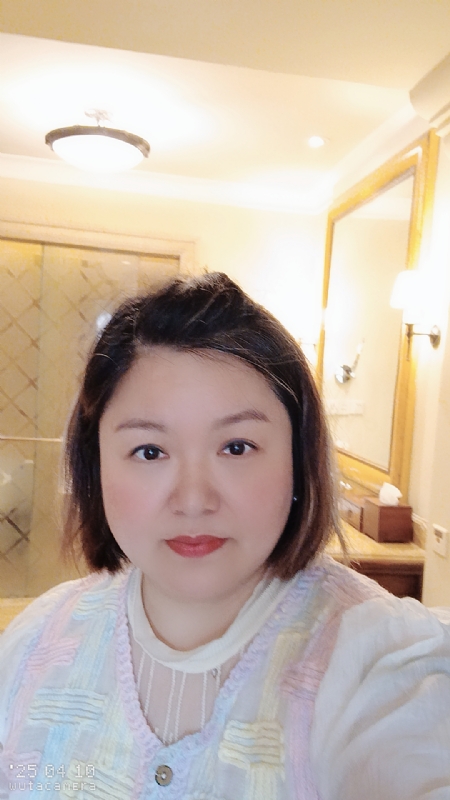 衎静玲瓏的第一张照片--合肥相亲服务中心