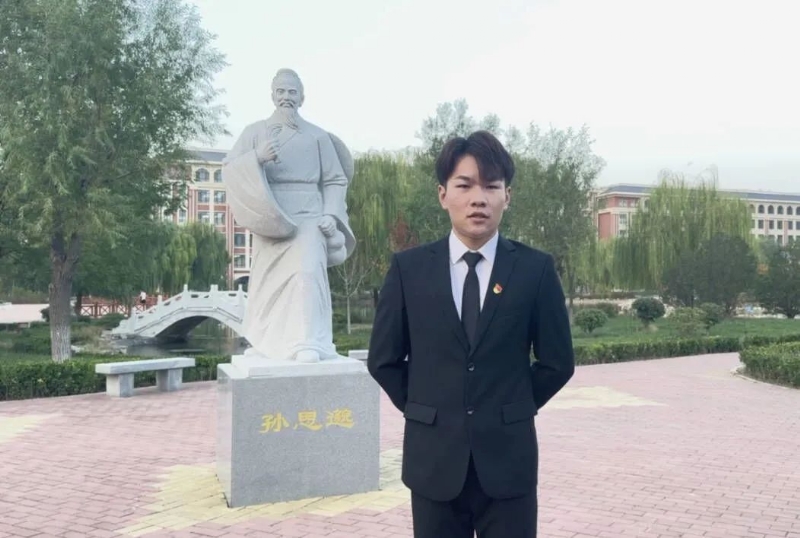尚明月的第一张照片--合肥相亲服务中心