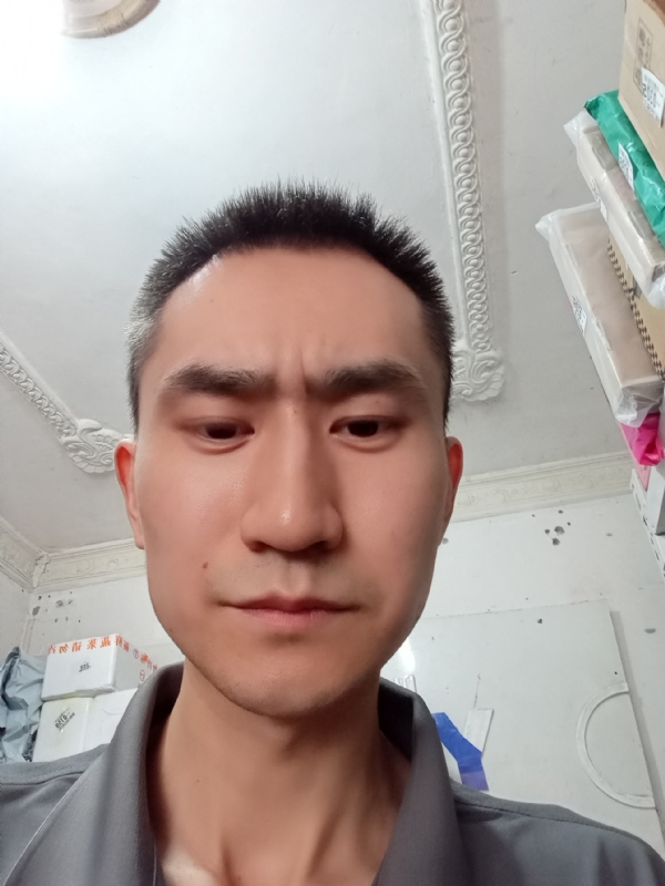 西门吹雪的第一张照片--合肥相亲服务中心