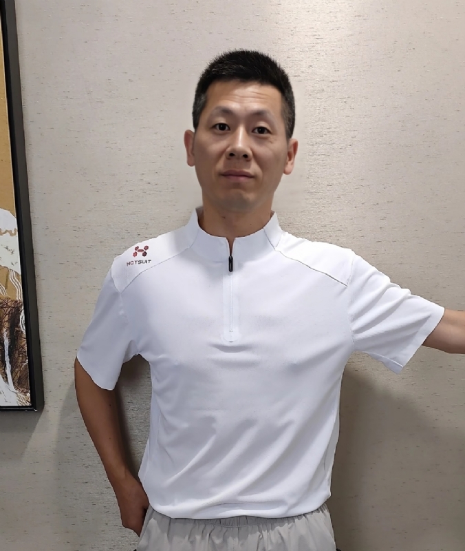红旗下长大的第一张照片--合肥相亲服务中心