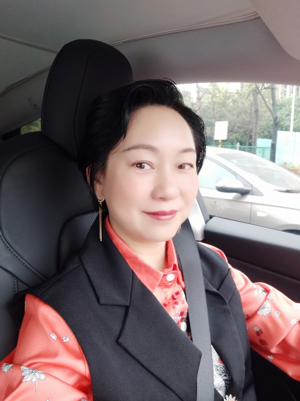 艳阳天的第二张照片--合肥相亲服务中心